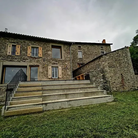 Séjour à la campagne De Charme En Forêt: Nature, Confort, Et Intimité Proche De Lyon Et Clermont-ferrand - Fr-1-582-356 *